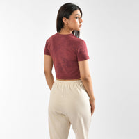 Top corto tie-dye effetto stone wash