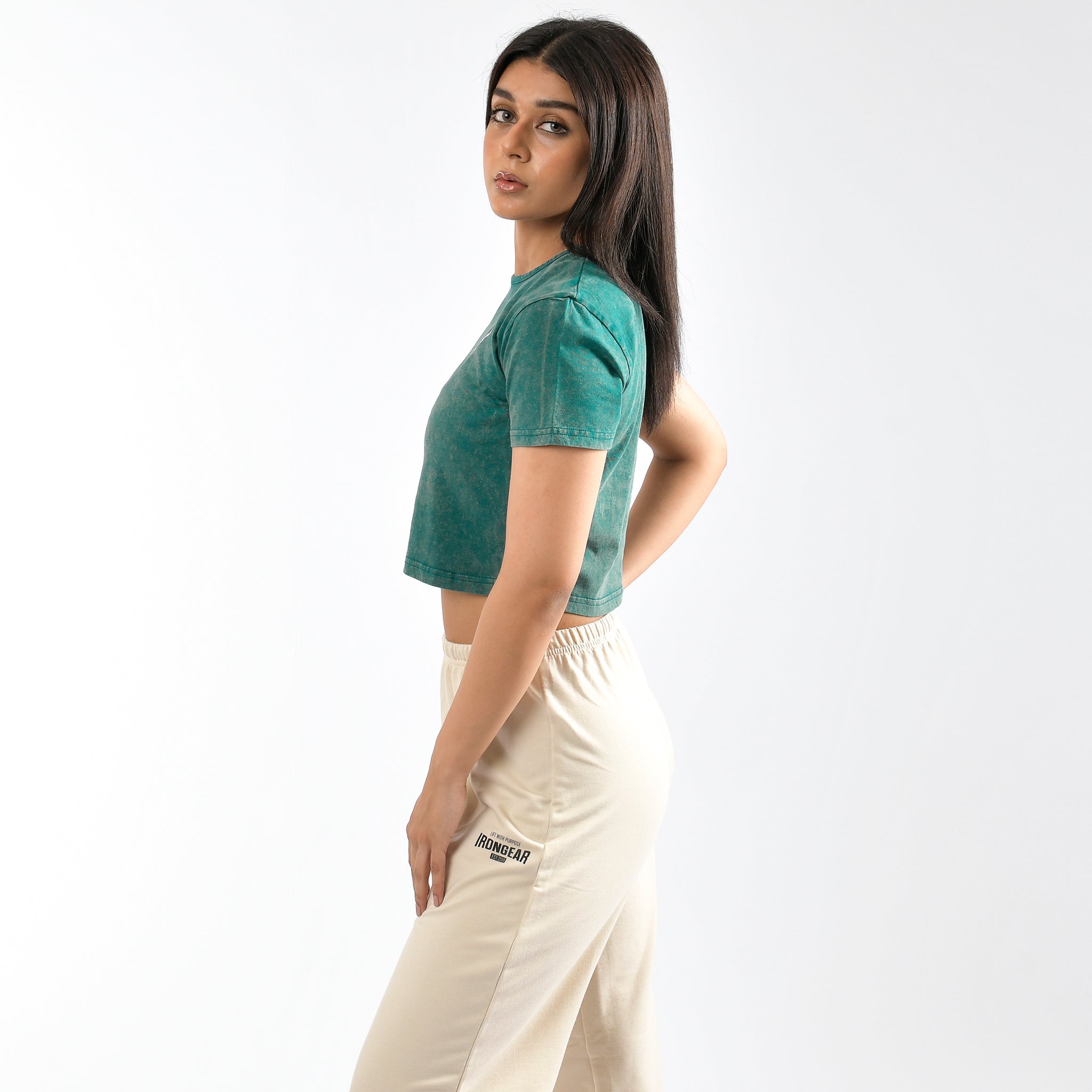 Top corto tie-dye effetto stone wash