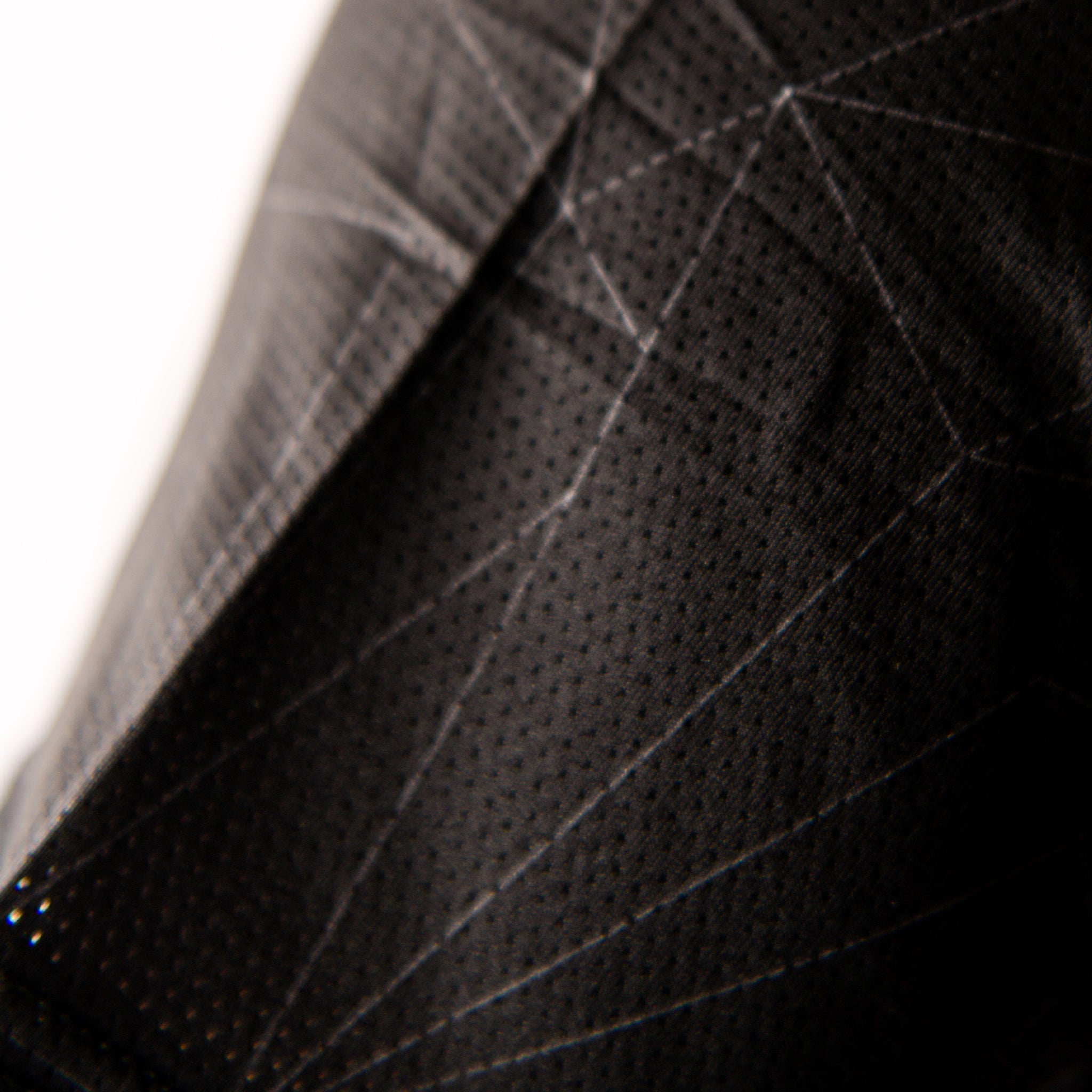 V-Ausschnitt Laser Schwarz für Damen