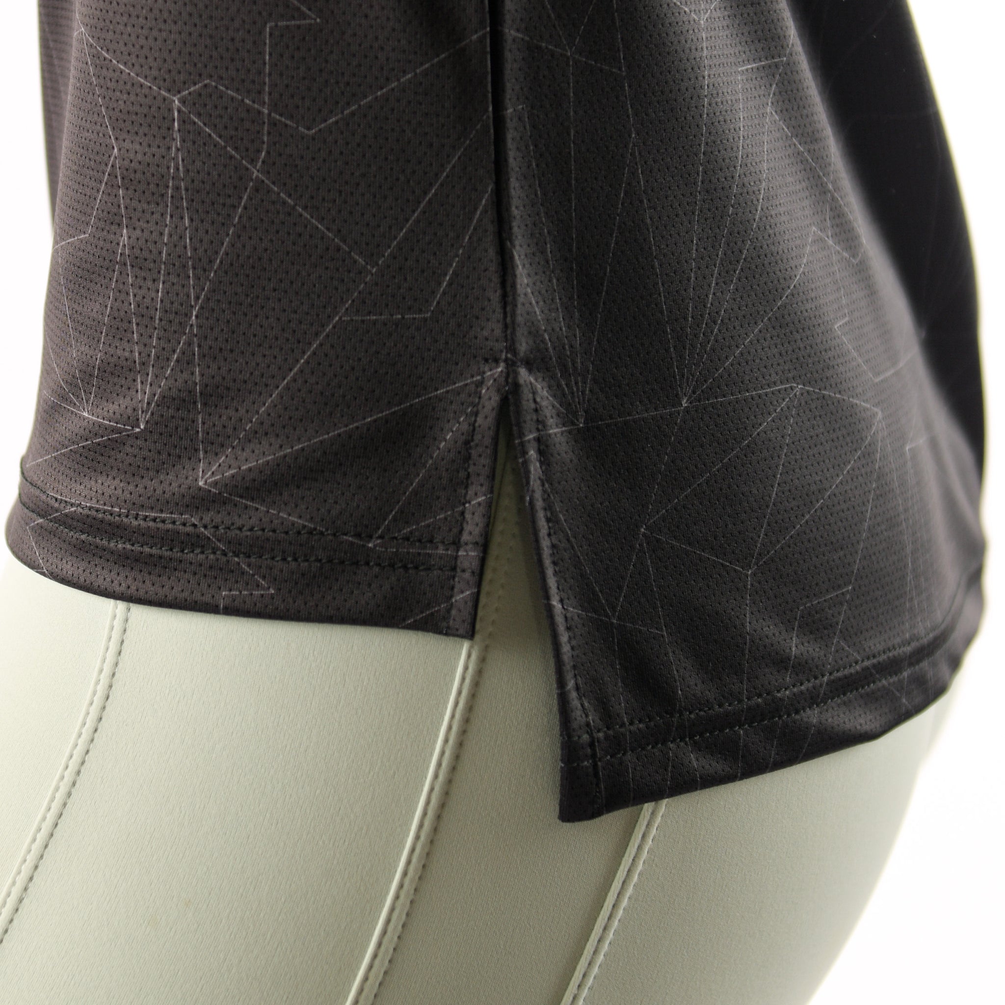 V-Ausschnitt Laser Schwarz für Damen