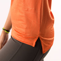 V-Ausschnitt Laser Orange für Damen